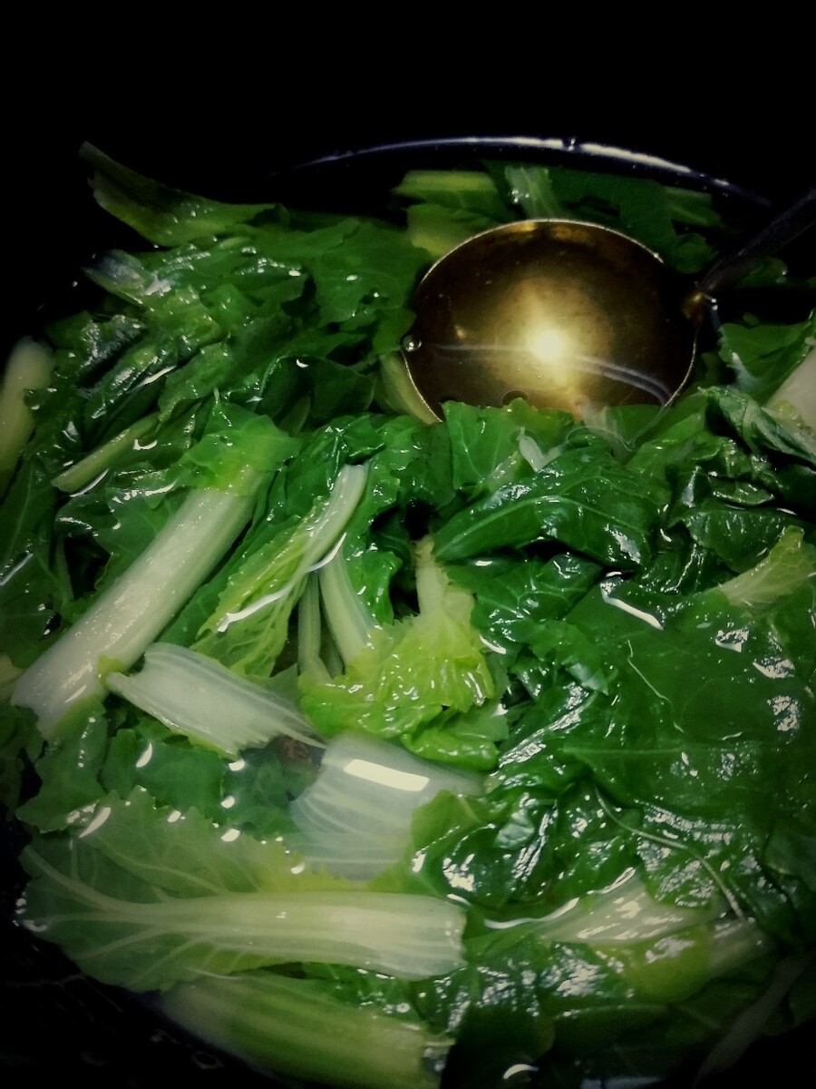 猪肝菠菜汤热量 菠菜是不是含铁量很高的蔬菜