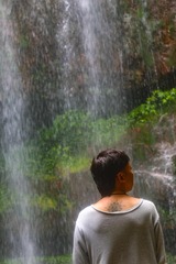 001
