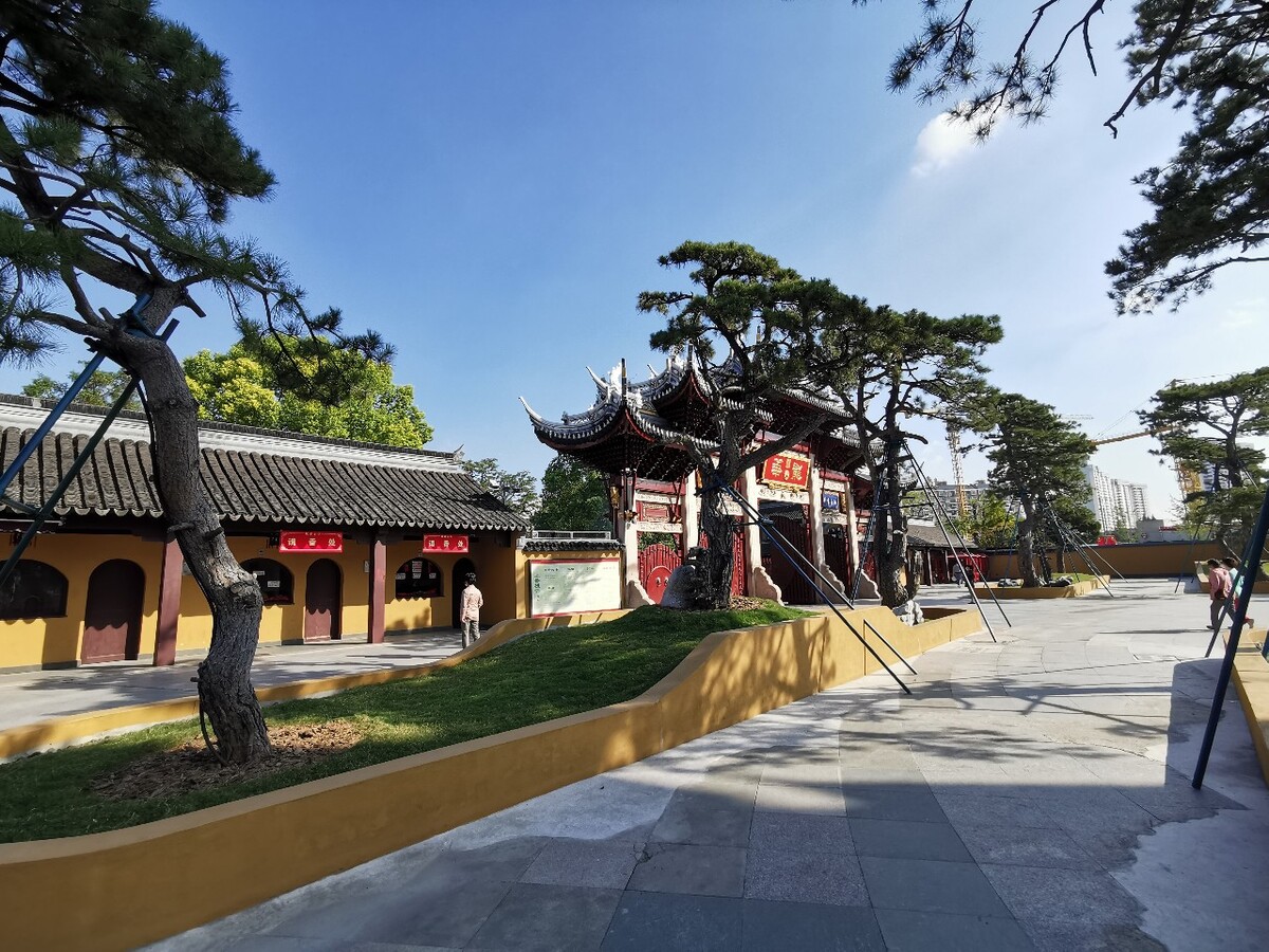 上海龙华寺
