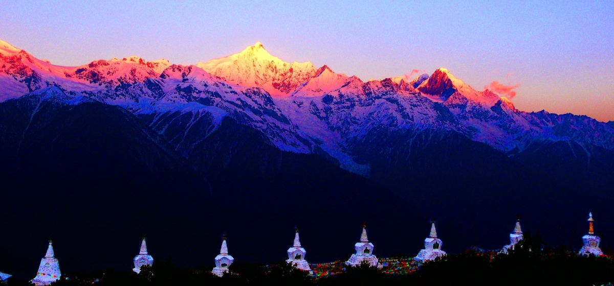 中国云南梅里雪山卡瓦格博峰,至今无人登顶 - hsq989 - 图虫