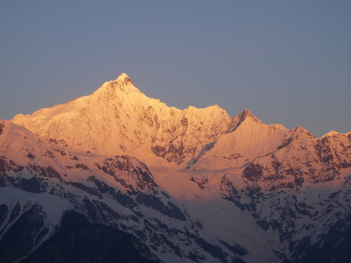中国云南梅里雪山卡瓦格博峰,至今无人登顶 - hsq989 - 图虫