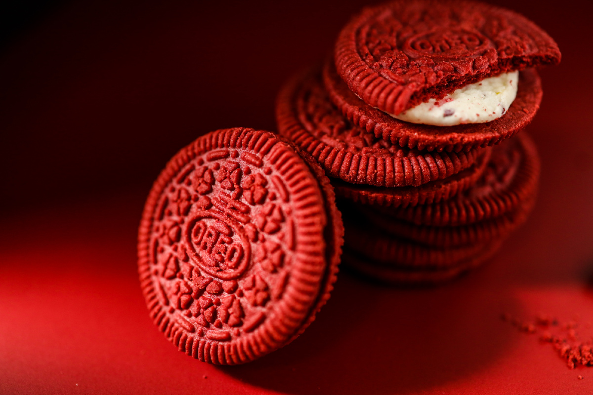 红色暗调奥利奥