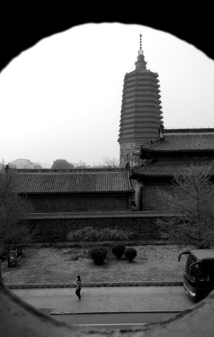 古塔一瞥 - mi3手机, 街拍 - chsh - 图虫摄影网