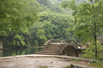 小桥流水