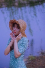 001