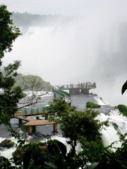This is how you approach the waterfalls!