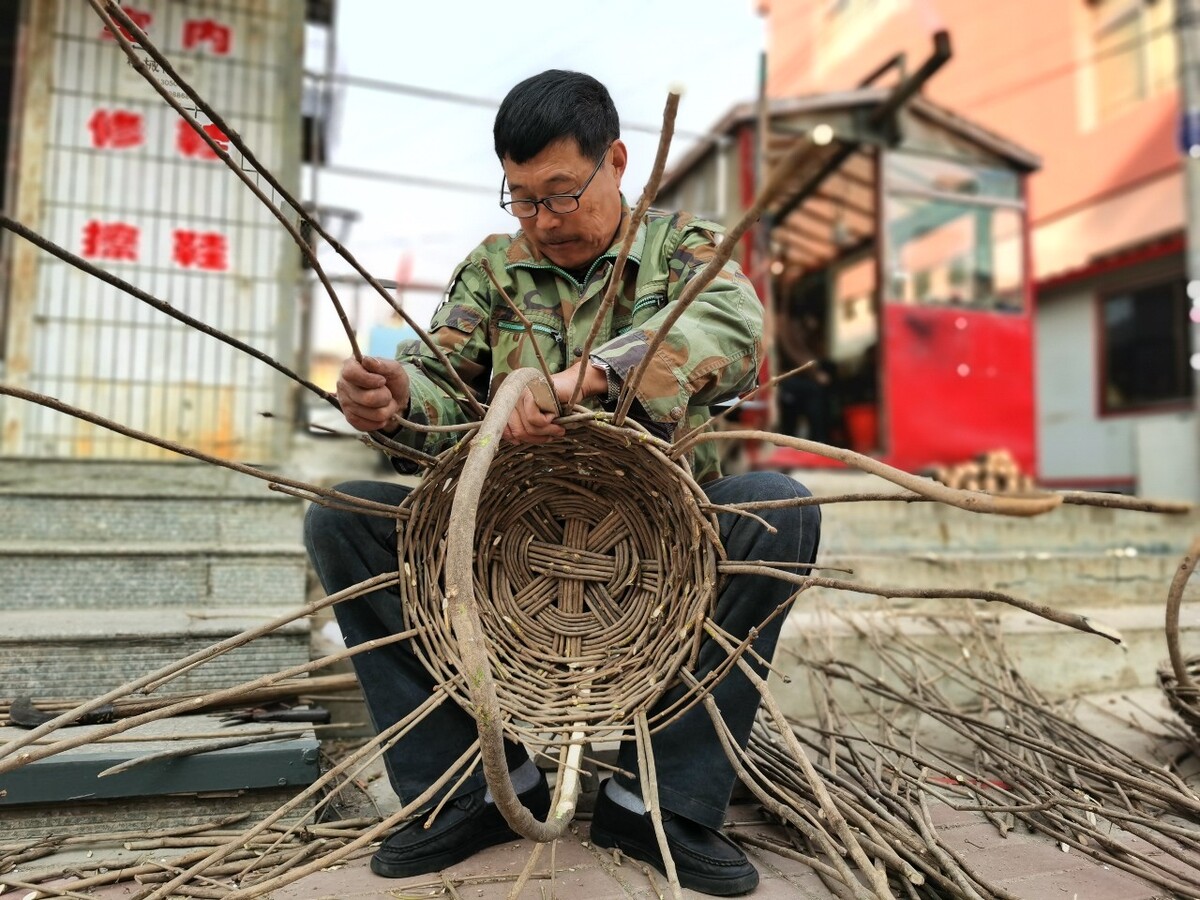 编土篮手机