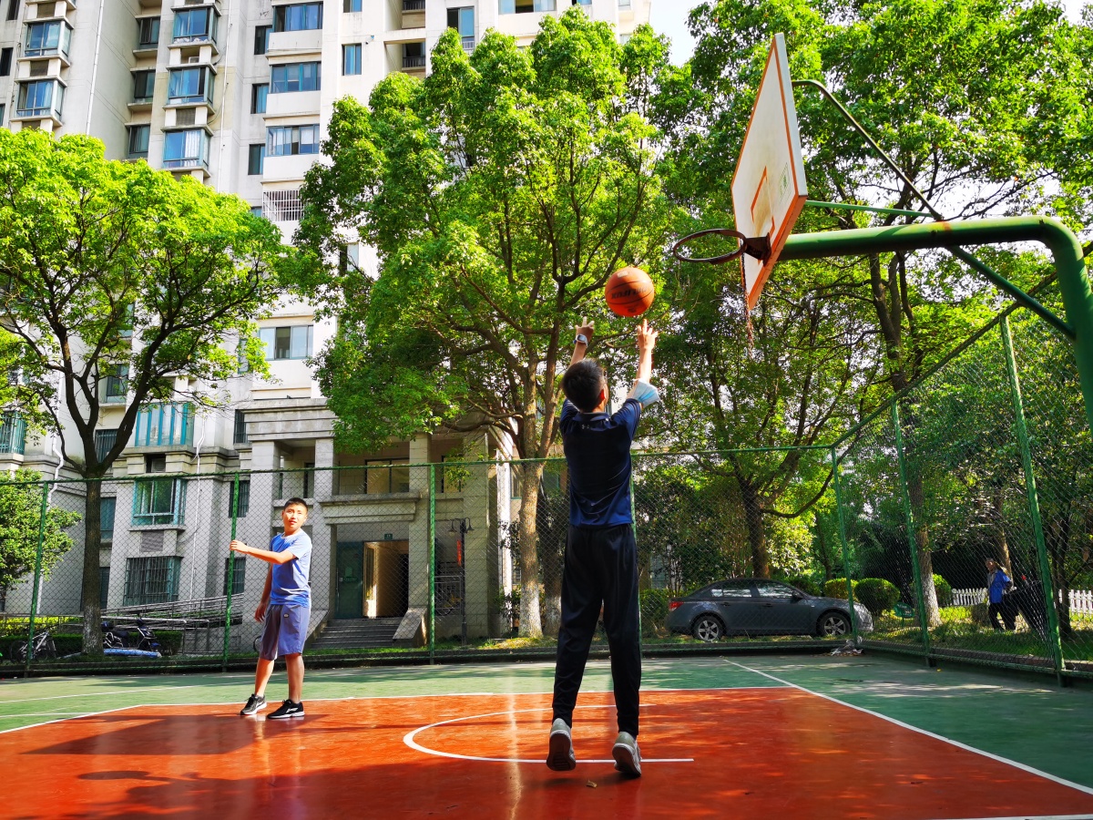 小区篮球小子