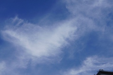 天空--蓝