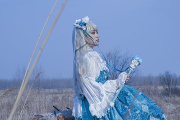 001