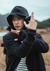 001