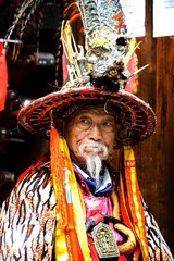 纳西族老人