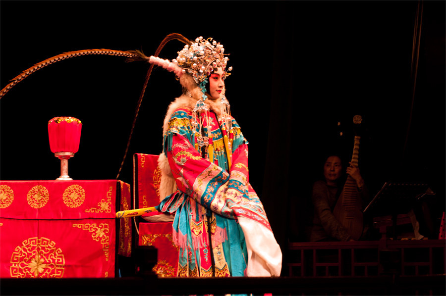 单雯-- 《百花公主》 br />