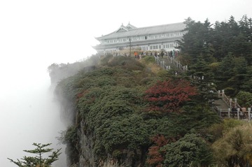 峨眉山银顶
