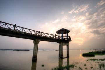 钱塘江闻堰2.jpg
