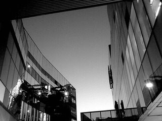 201103242922