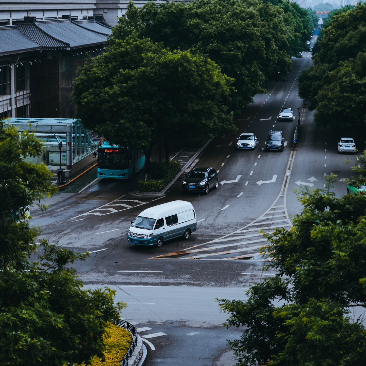 下雨的西安