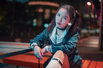 001