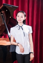弹钢琴的都是天使