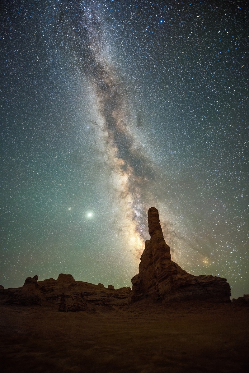 青海俄博梁星空