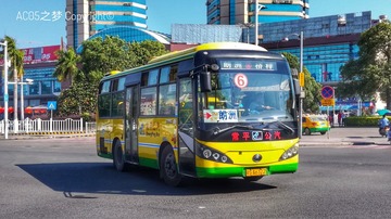 4426114