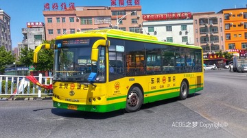 4426112