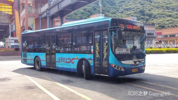 4417662
