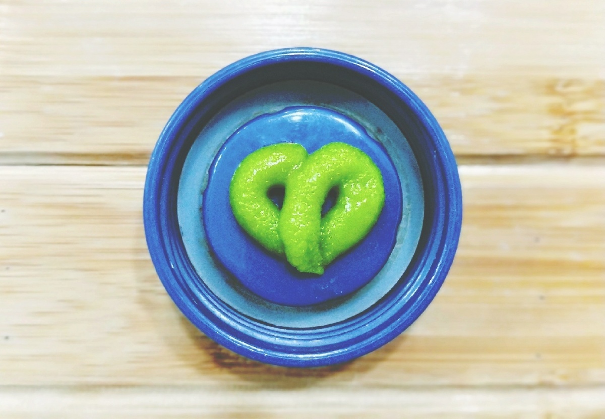 挤个芥末都是的形状