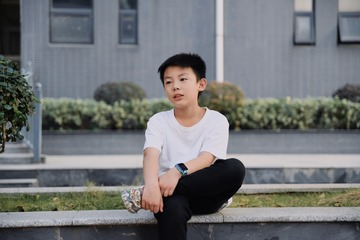001