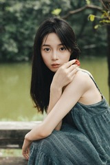 001