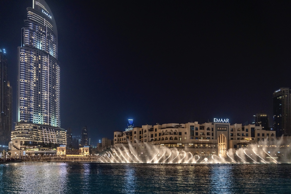 迪拜的夜景喷水表演