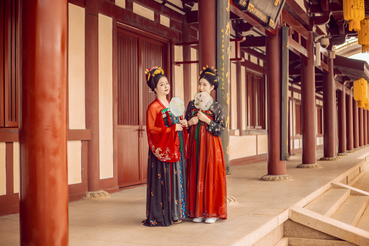 西安汉服大唐芙蓉园