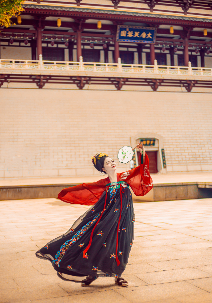 西安汉服大唐芙蓉园