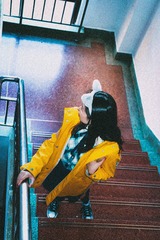 001