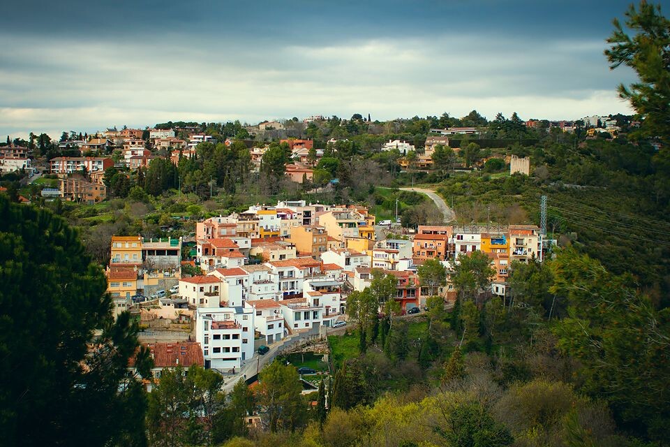 小城Girona<br />
