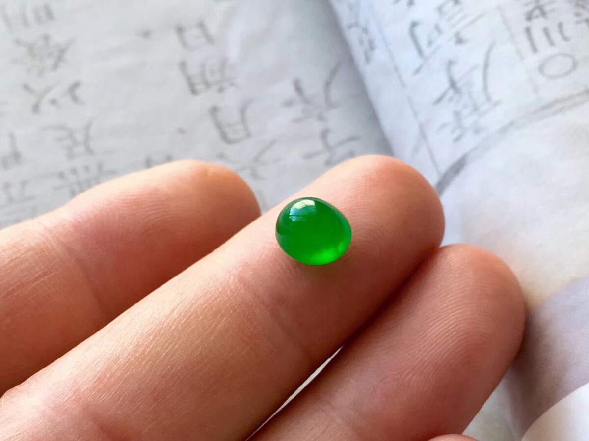 翡翠的水指的是什么颜色的