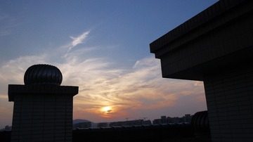 1090F450-CA26-4E6F-953D-682687F96DA0/L0/001