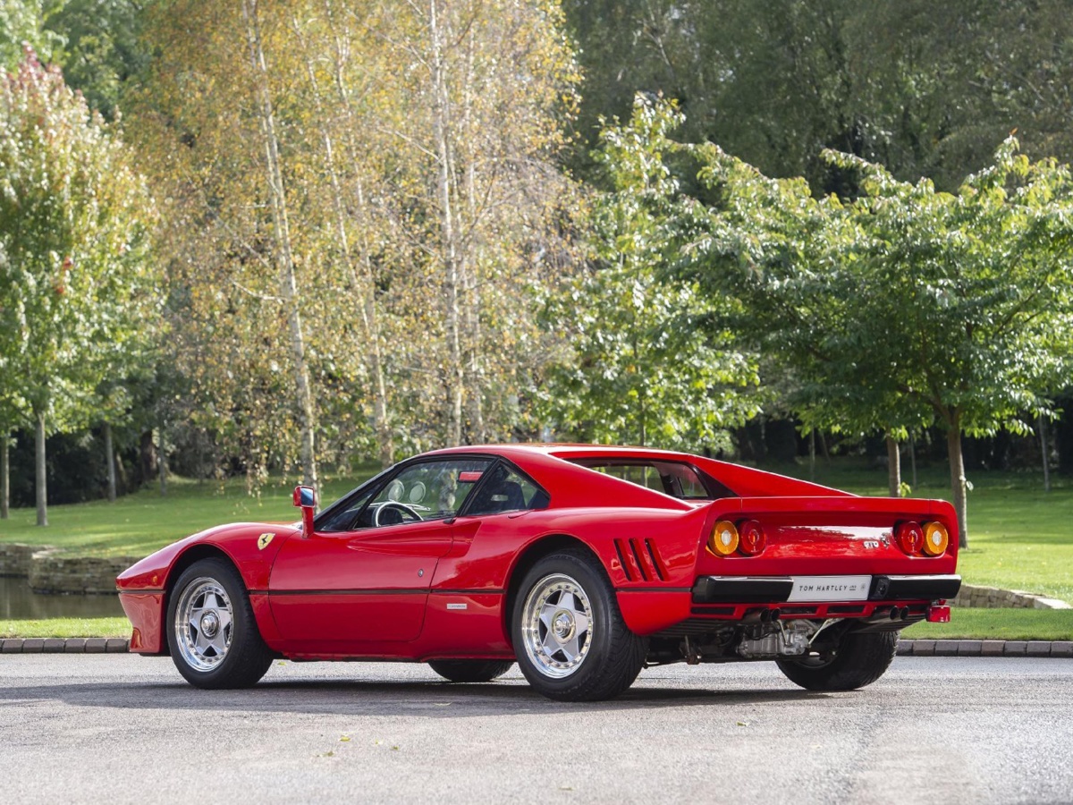 红色法拉利ferrari288gtoferraritestarossaferrariromaferrari488