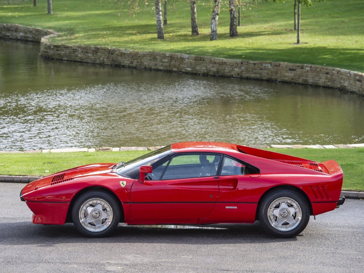 红色法拉利ferrari288gtoferraritestarossaferrariromaferrari488