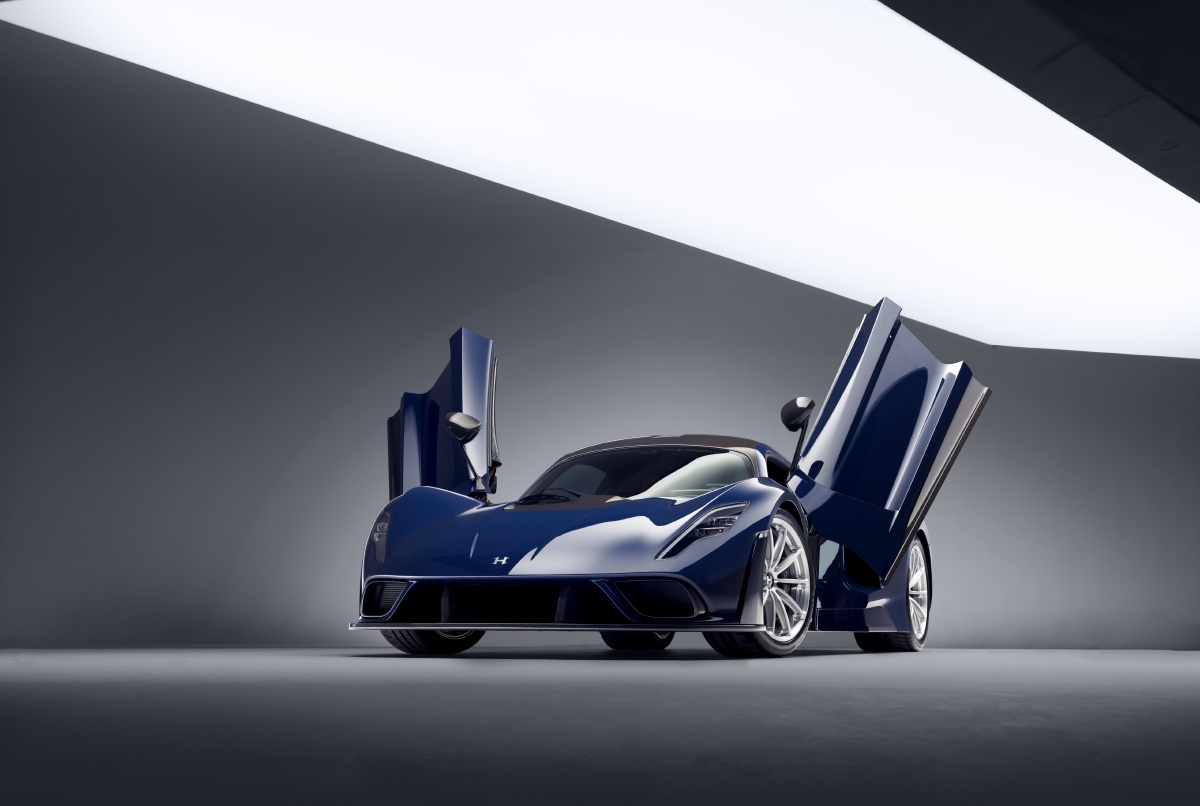 蓝色轩尼诗hennesseyvenomf52021超跑