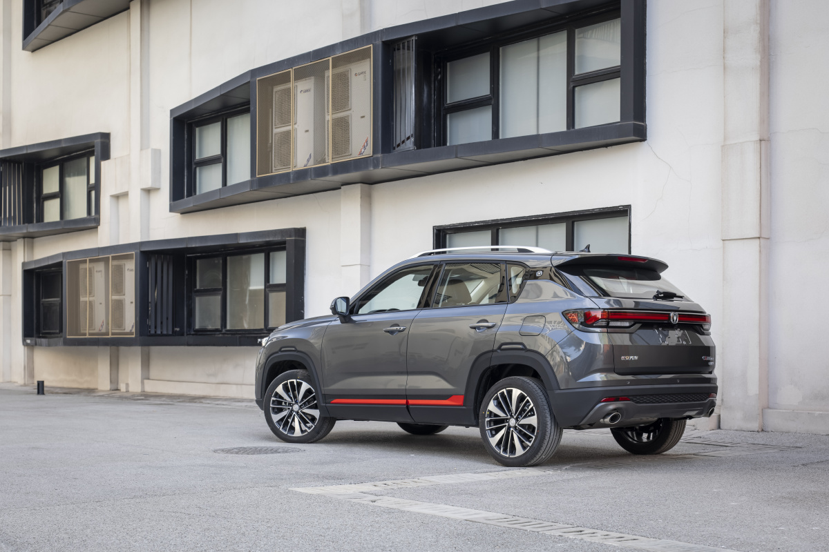 新宝骏旅行车向往valli长安cs35plussuv