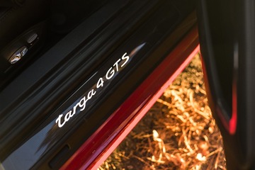 48544