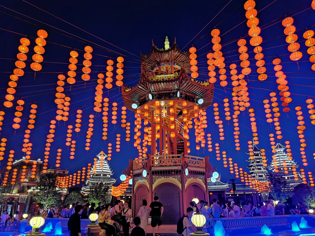 夜色中的荆州方特