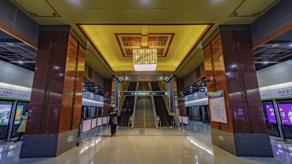 国风16号地铁-国家图书馆站