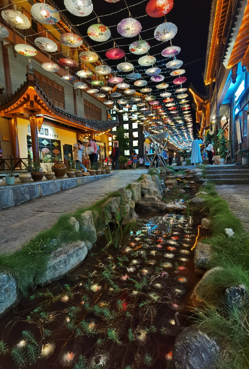 普洱茶马古城美丽的夜景动人的光影