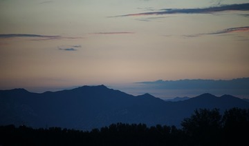 1660813