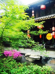  水朦胧