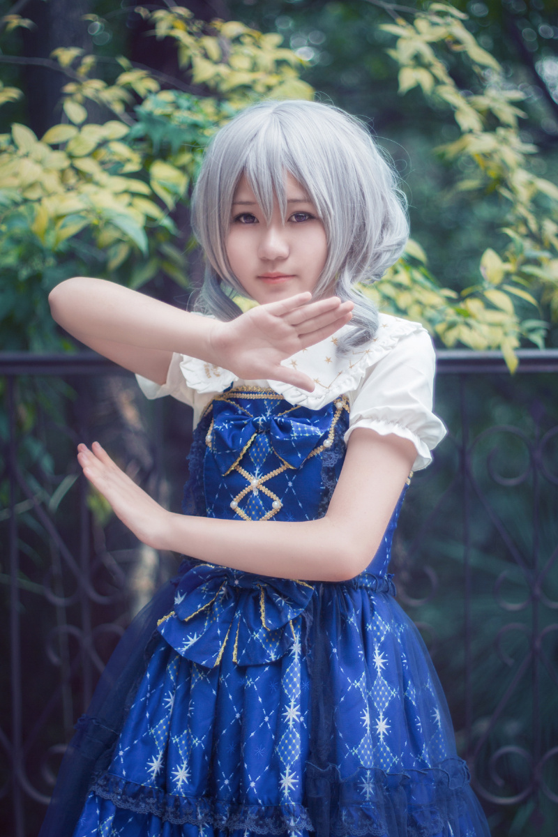 写真中二少女出镜雏咲