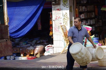 阳光下的老街之搬运