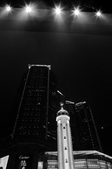 舞台x.jpg